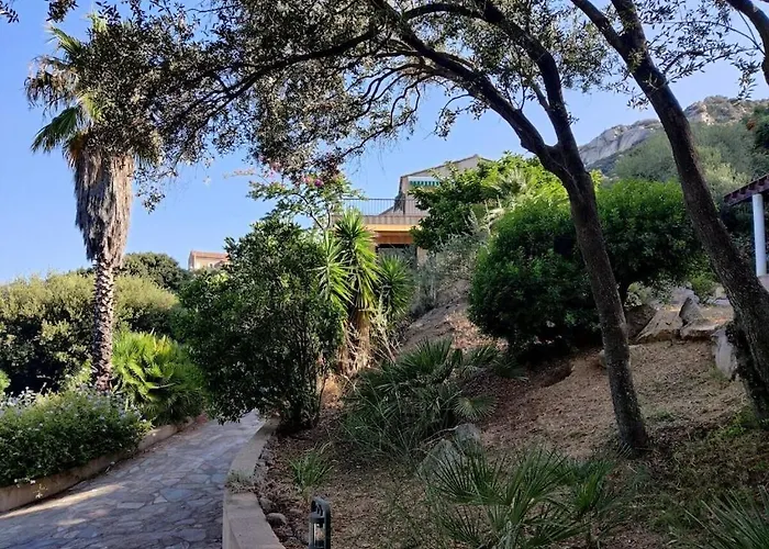 In With Swimming Pool Feriehus Lumio (Corsica)