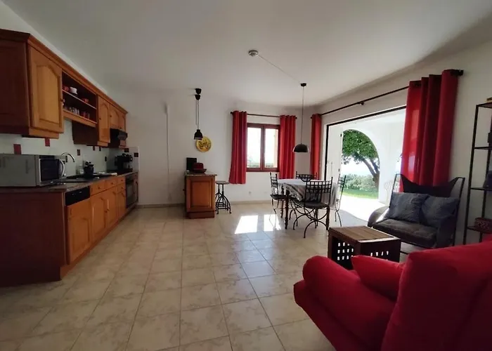 Feriehus In With Swimming Pool Lumio (Corsica)