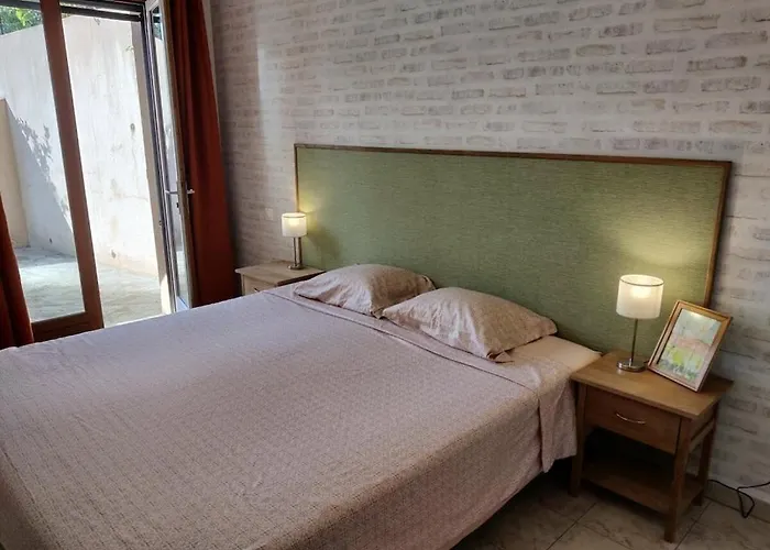 In With Swimming Pool